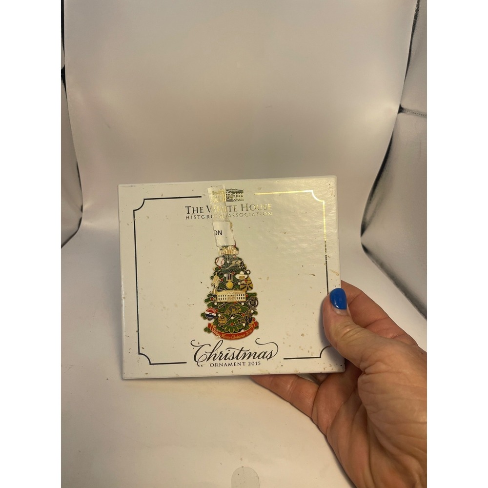 White House Christmas 2015 W/ Box Ornament **pre-owned**